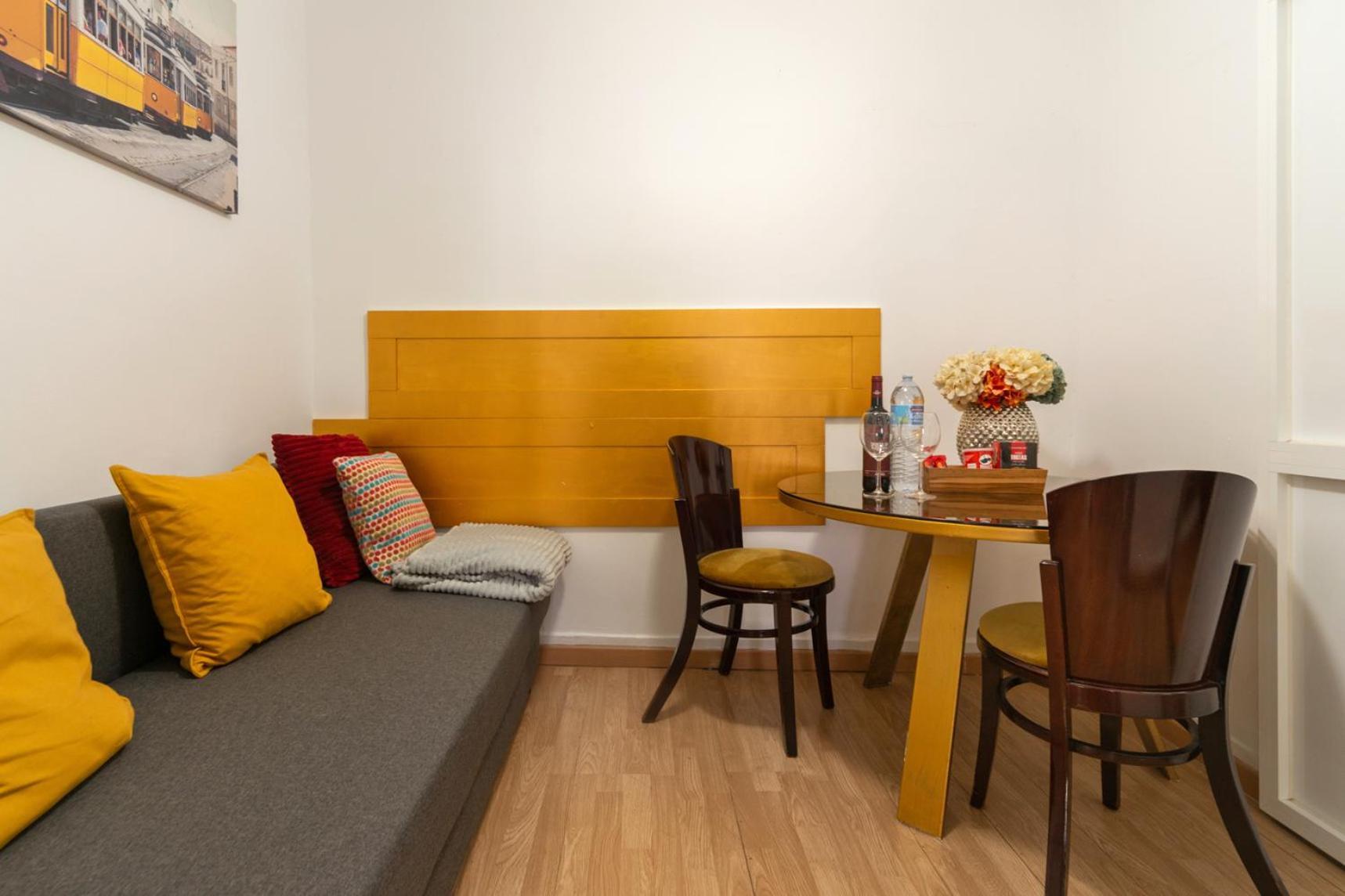 Apartment In Bairro Alto 3 - Lisbon Charm Bagian luar foto