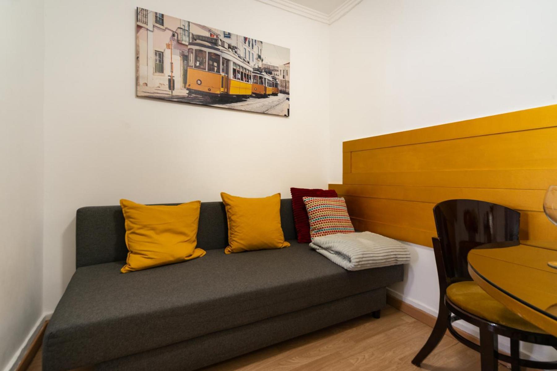 Apartment In Bairro Alto 3 - Lisbon Charm Bagian luar foto